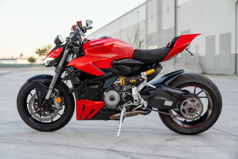 2023 Ducati Streetfighter V2
