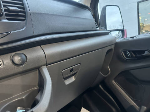 2023 Ford E-Transit 350