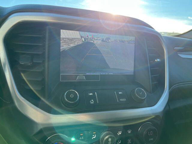 2023 GMC Acadia SLE
