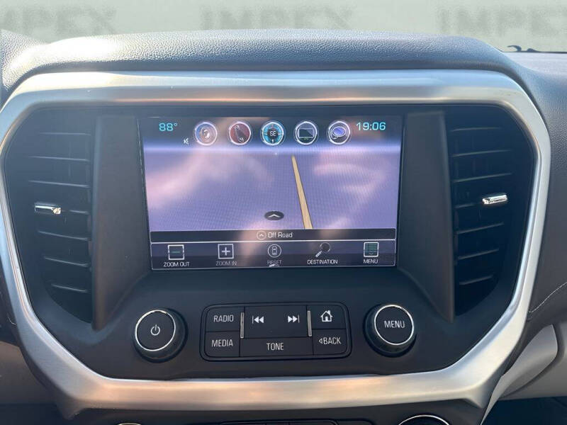 2017 GMC Acadia SLT-1