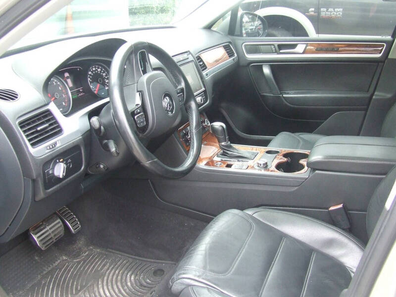 2011 Volkswagen Touareg Hybrid