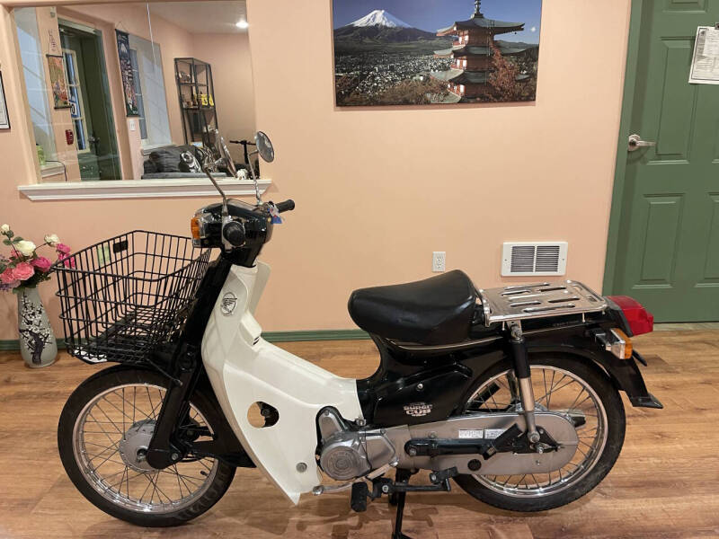 1998 Honda Super Cub Custom C90E