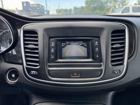 2015 Chrysler 200 C