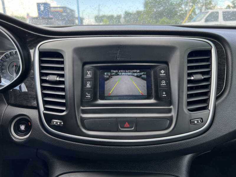 2015 Chrysler 200 C