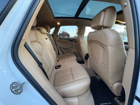 2015 Porsche Macan S