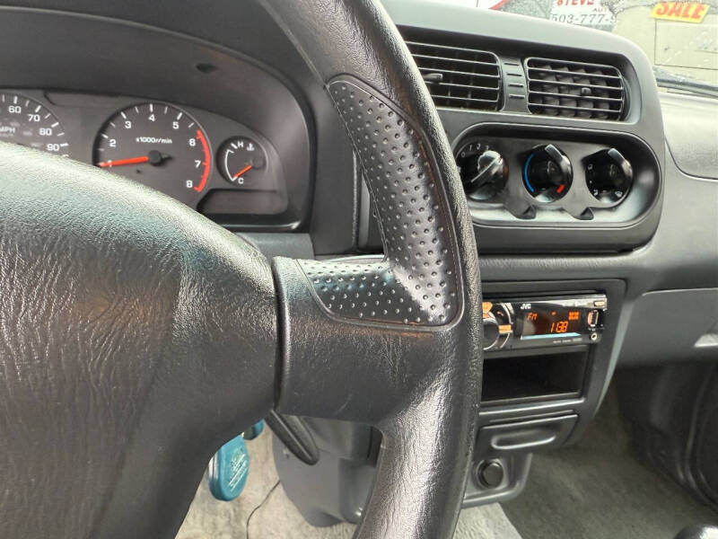 2001 Nissan Frontier XE