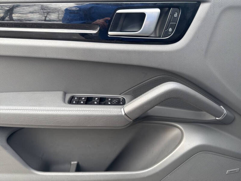 2022 Porsche Cayenne