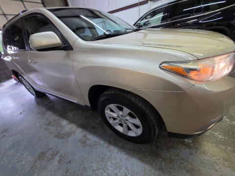 2013 Toyota Highlander SE