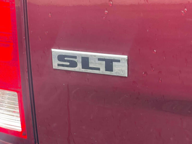 2021 RAM 1500 Classic SLT