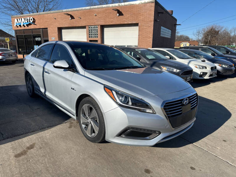 2017 Hyundai Sonata Hybrid for sale at AM AUTO SALES LLC in Milwaukee WI