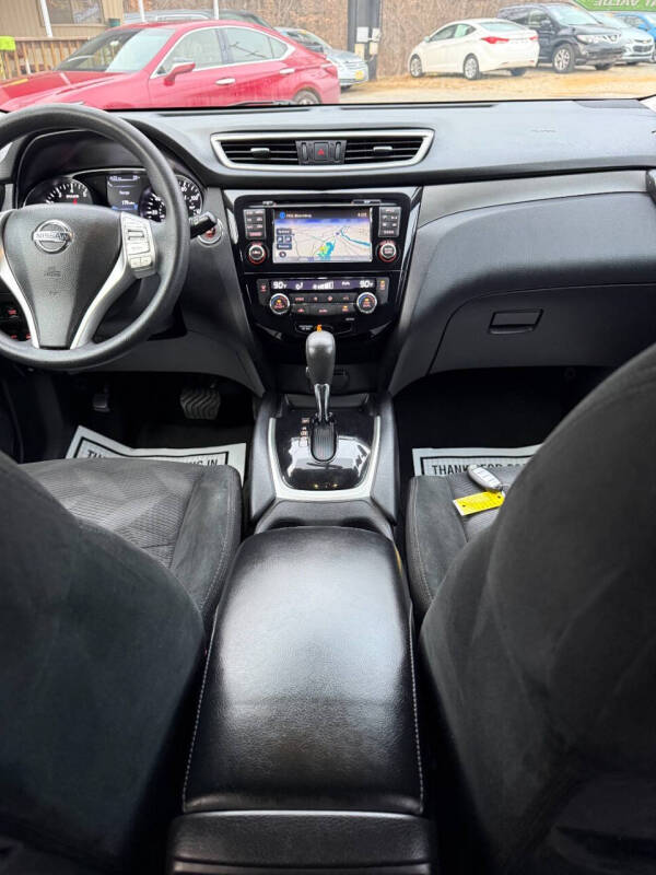 2015 Nissan Rogue SV