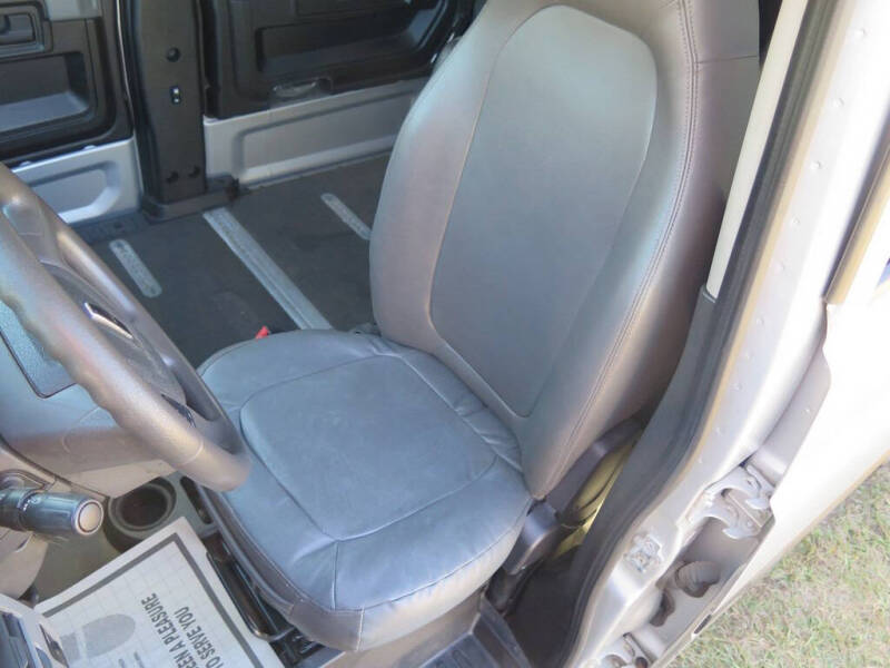 2014 AM General MV-1