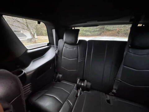 2017 Cadillac Escalade Platinum