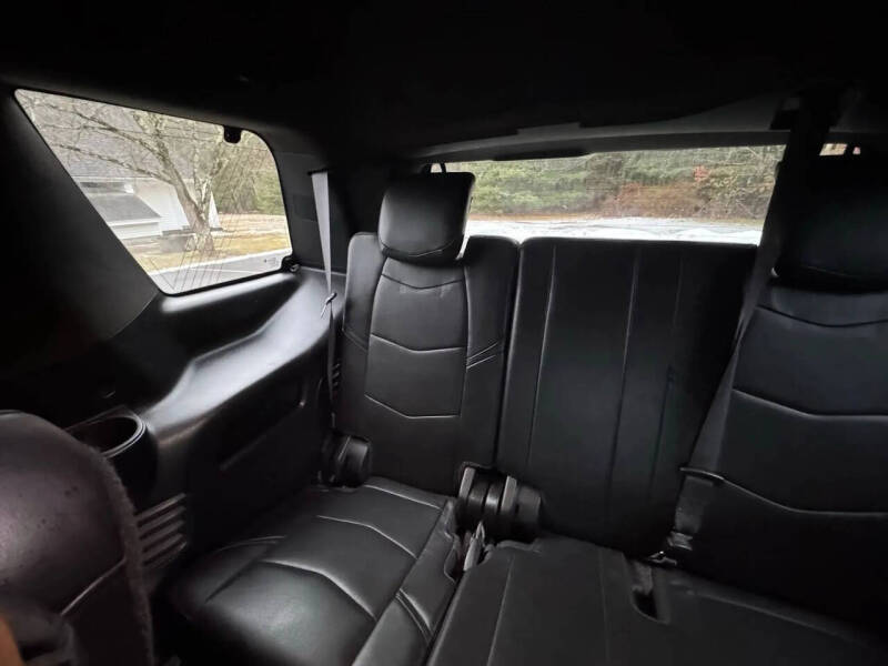 2017 Cadillac Escalade Platinum