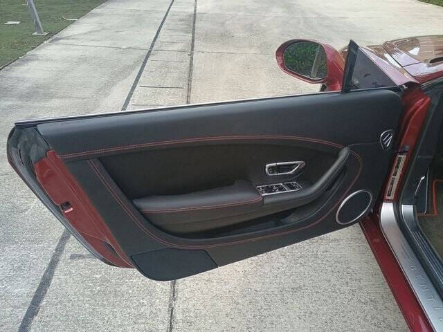 2017 Bentley Continental 2