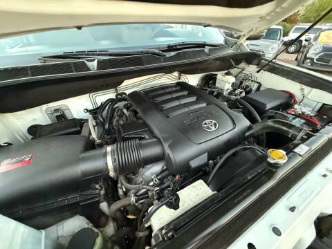 2014 Toyota Tundra SR5