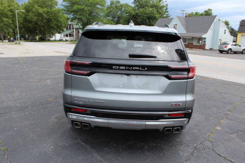 2024 GMC Acadia Denali