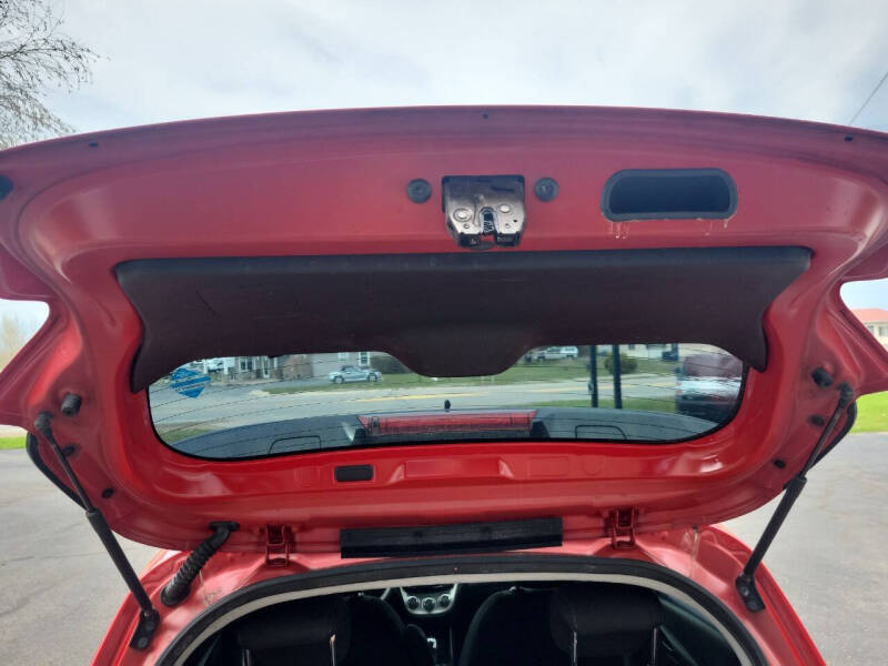 2017 Chevrolet Spark LS - Photo 18