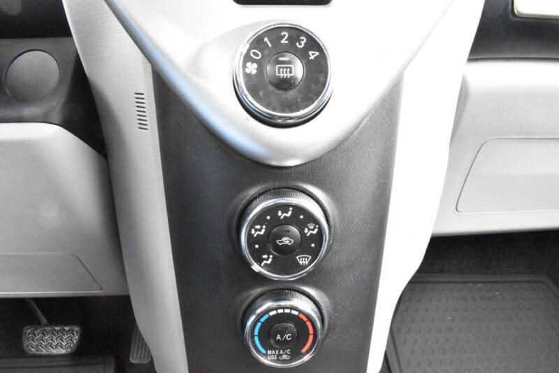 2013 Scion iQ
