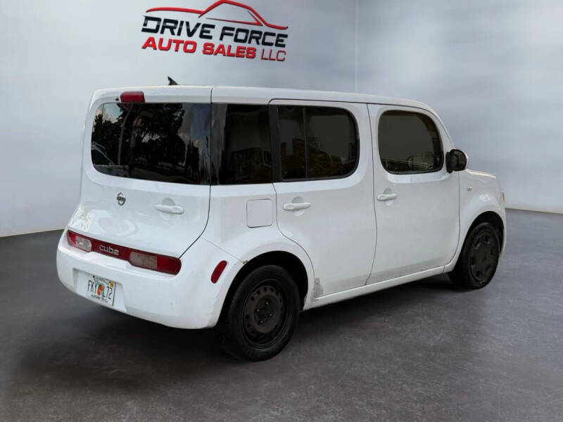 2010 Nissan cube