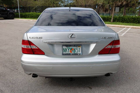 2004 Lexus LS 430