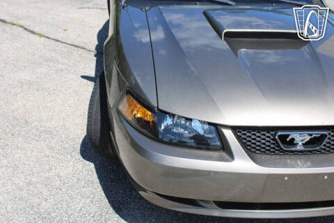 2002 Ford Mustang GT Deluxe