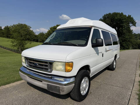 2003 Ford E-Series E-350 SD XLT