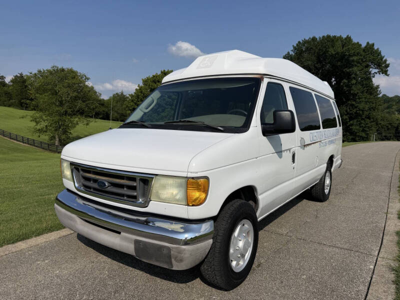 2003 Ford E-Series E-350 SD XLT