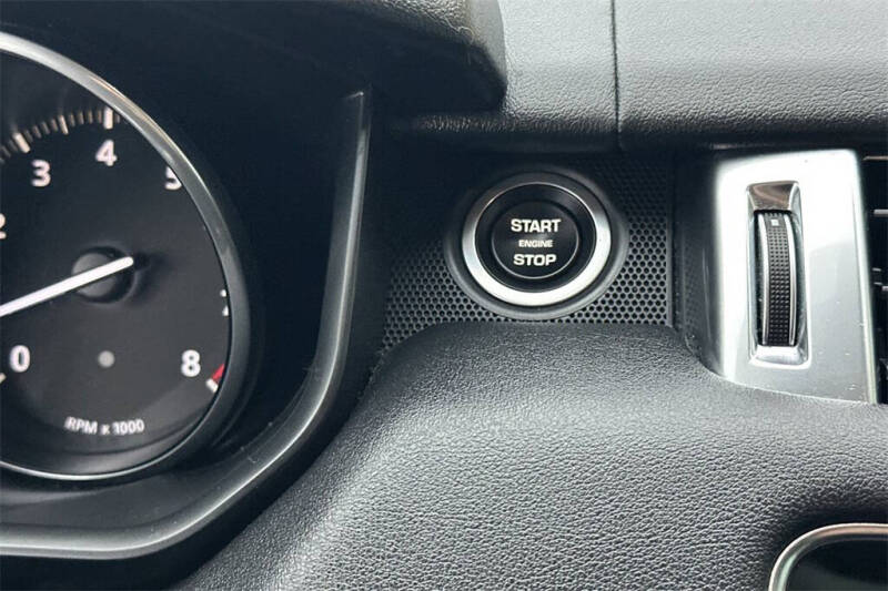 2017 Land Rover Range Rover Sport SE