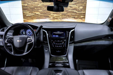 2018 Cadillac Escalade ESV Platinum