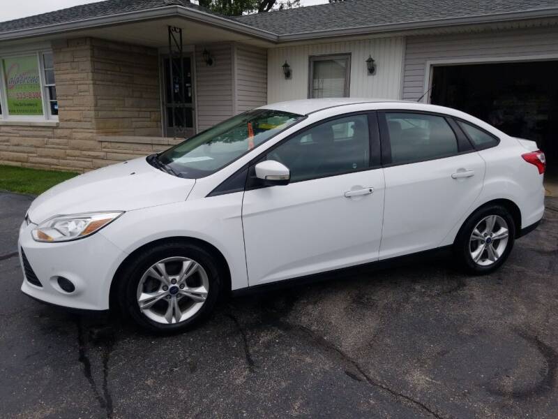 2013 Ford Focus for sale at CALDERONE CAR & TRUCK in Whiteland IN