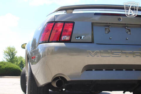 2002 Ford Mustang GT Deluxe