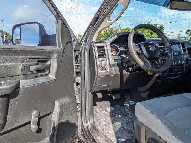 2019 RAM 1500 Classic Tradesman