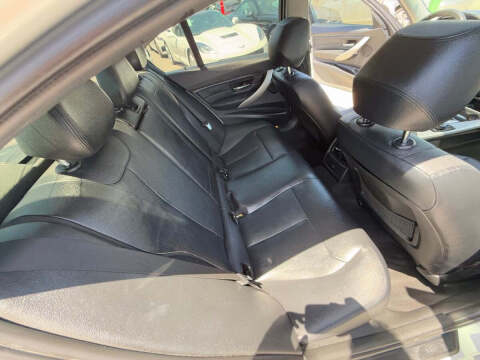 2012 BMW 3 Series 328i