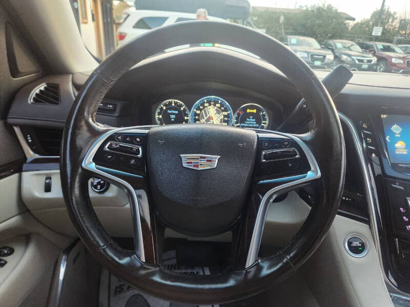 2015 Cadillac Escalade Luxury