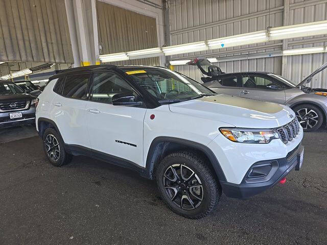 2025 Jeep Compass Trailhawk