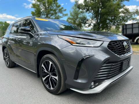 2022 Toyota Highlander for sale at HERSHEY'S AUTO INC. in Monroe NY