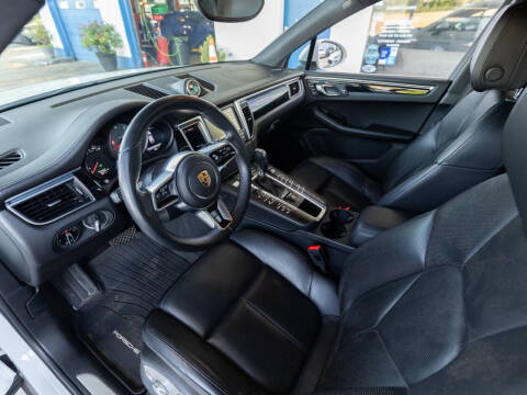 2016 Porsche Macan S