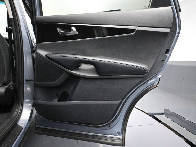 2020 Kia Sorento LX V6