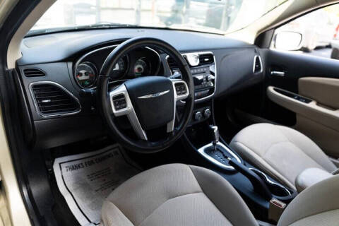 2011 Chrysler 200 Touring