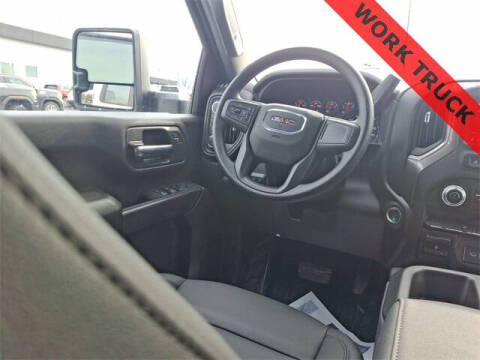 2025 GMC Sierra 2500HD Pro