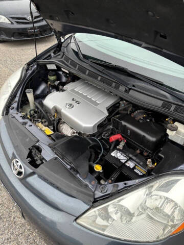 2010 Toyota Sienna LE 7-Passenger