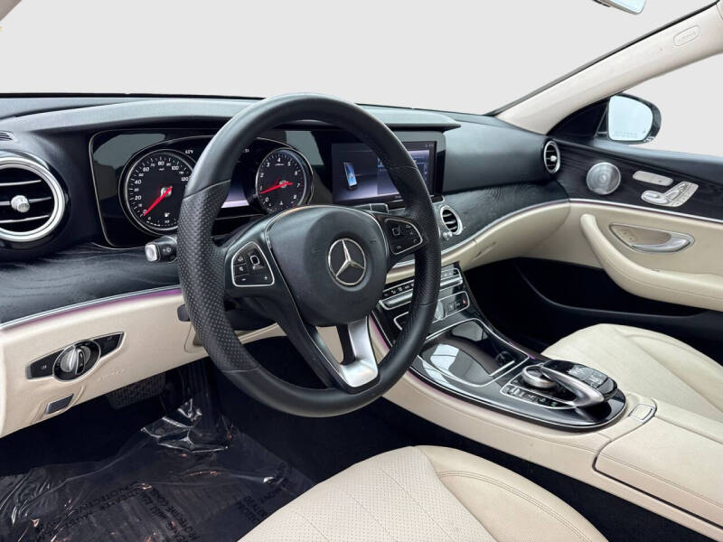 2017 Mercedes-Benz E-Class E 300 4MATIC