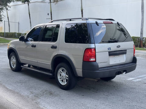 2003 Ford Explorer XLS