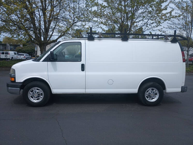 2007 Chevrolet Express for sale at Car Guys in Kent WA