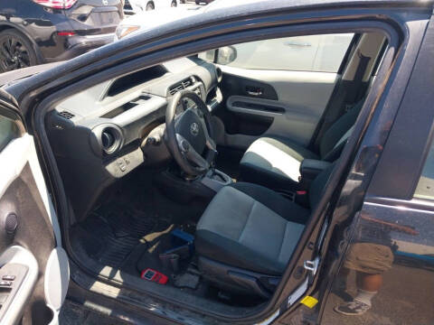 2014 Toyota Prius c Two