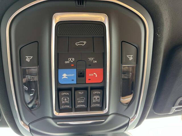 2026 Jeep Grand Cherokee Summit