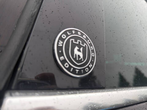 2017 Volkswagen Touareg V6 Wolfsburg