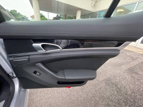 2014 Porsche Panamera