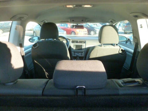 2015 Volkswagen Golf TSI Launch Edition